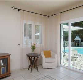 3 bedroom villa with heated pool in Kassiopi, Corfu, sleeps 6